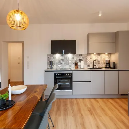 Hirschmann 1 Mit Terrasse * Браунлаге