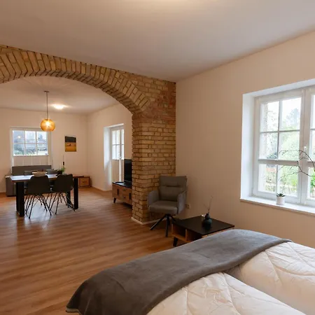 Hirschmann 1 Mit Terrasse Apartment