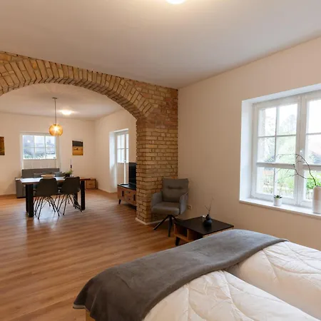 Hirschmann 1 Mit Terrasse דירה