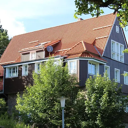 Hirschmann 1 Mit Terrasse * בראונלאגה