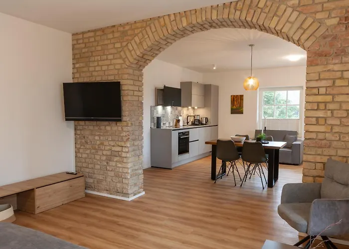 Hirschmann 1 Mit Terrasse Апартаменты *