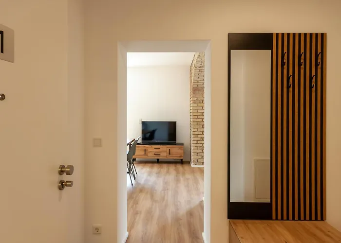 Апартаменты Hirschmann 1 Mit Terrasse