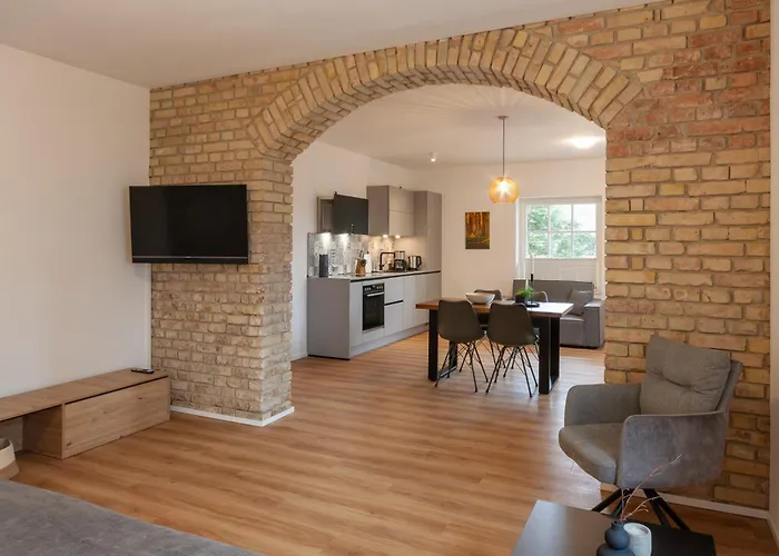 Hirschmann 1 Mit Terrasse *